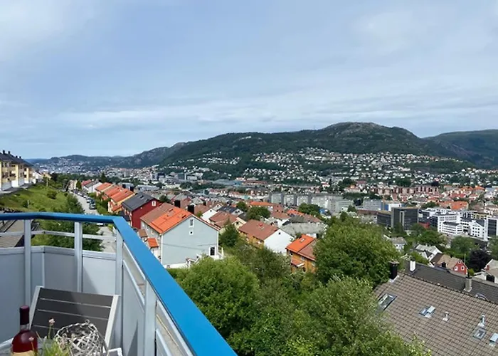 2 Bedroom With Free Parking Lot